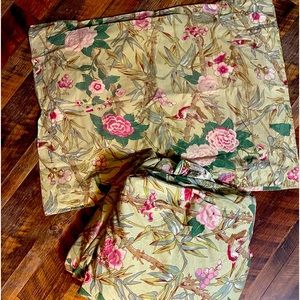 Pottery barn, Chatsworth, standard pillow shams, and king size duvet.